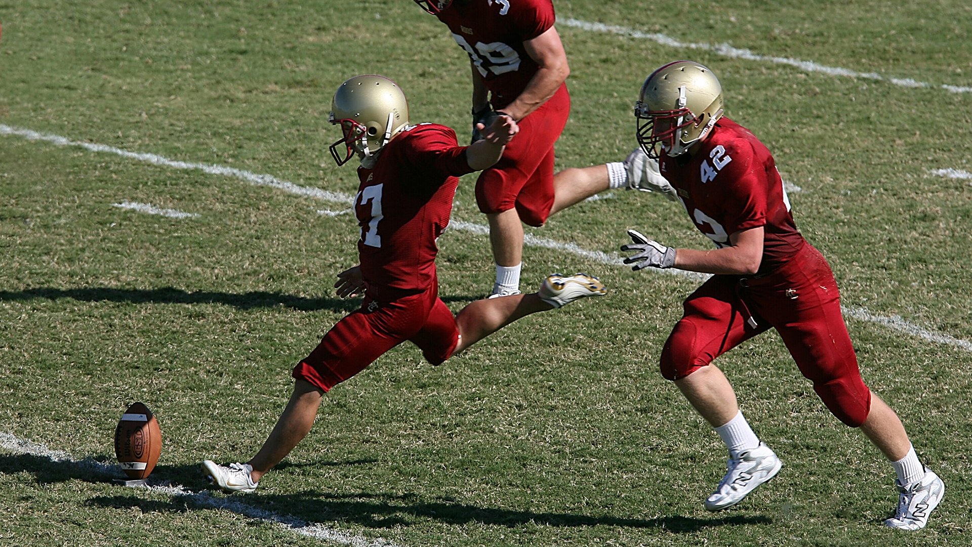 “胡利安·门德斯:阿根廷美洲狮队的脚法大师,未来无可限量”