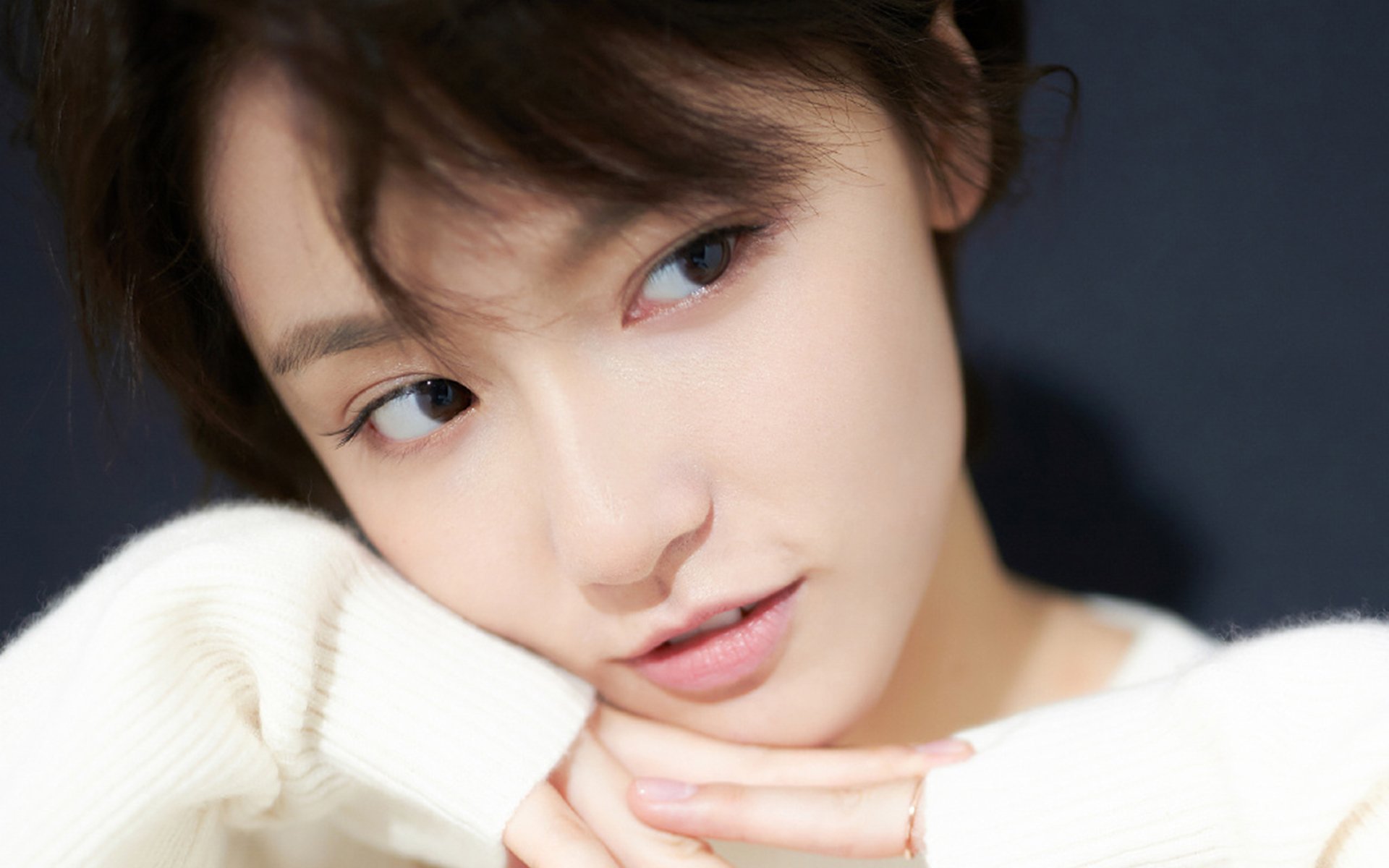 库里在家中设置私人篮球训练区,库里私人训练师